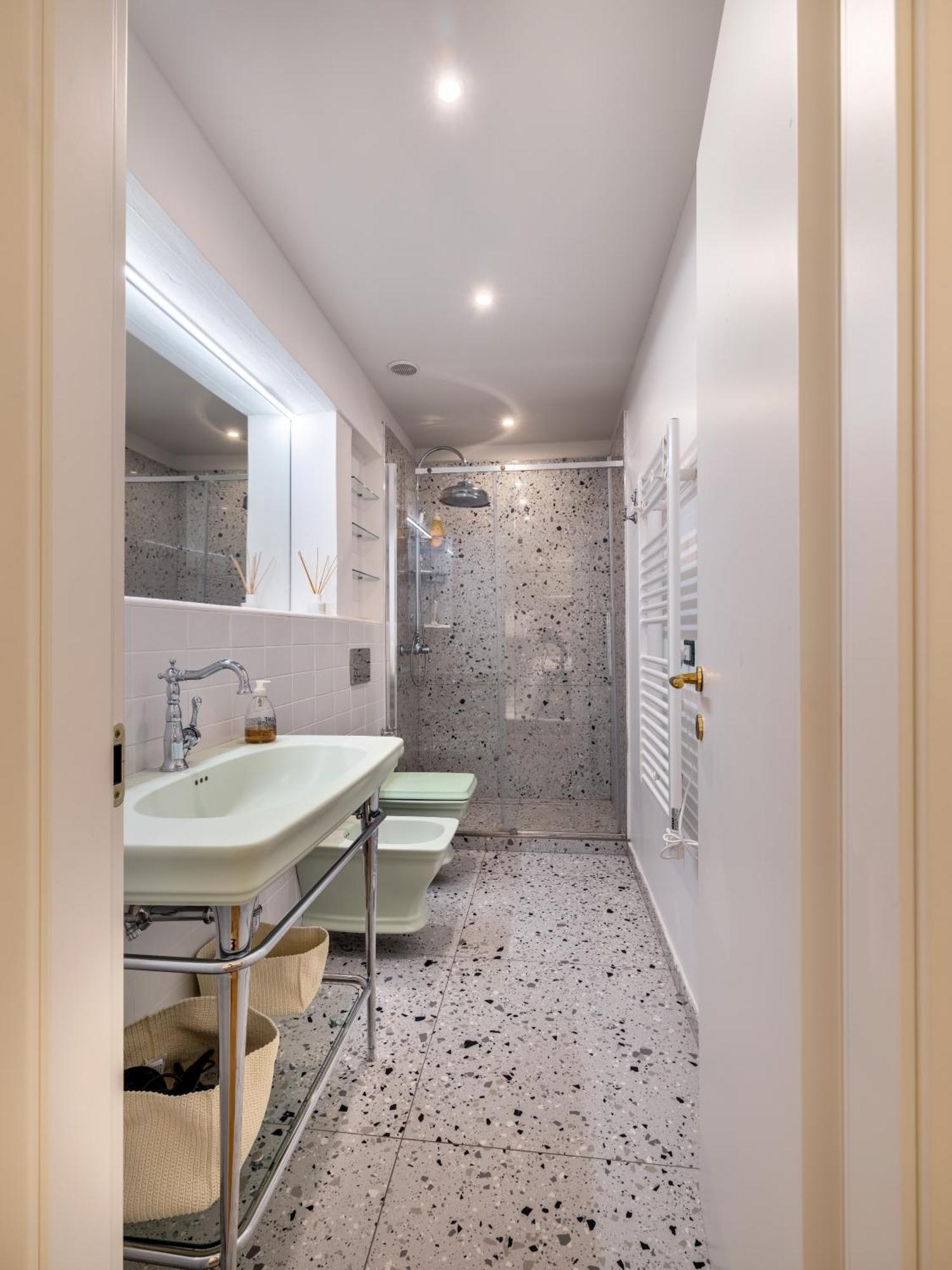 New Quiet Central Flat - Santa Croce Home View - Servizi Флоренция Экстерьер фото